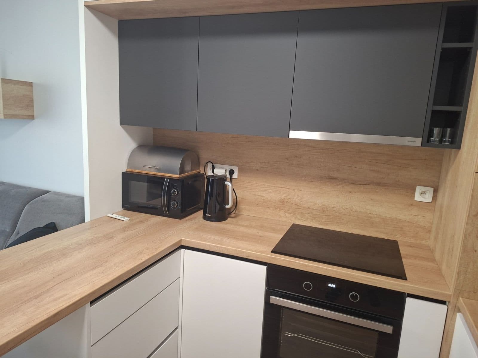 Prenájom bytu 2-izbový 44 m², Veterná, Trnava, Trnavský kraj Prenájom bytu 2-izbový 44 m², Veterná, Trnava, Trnavský kraj