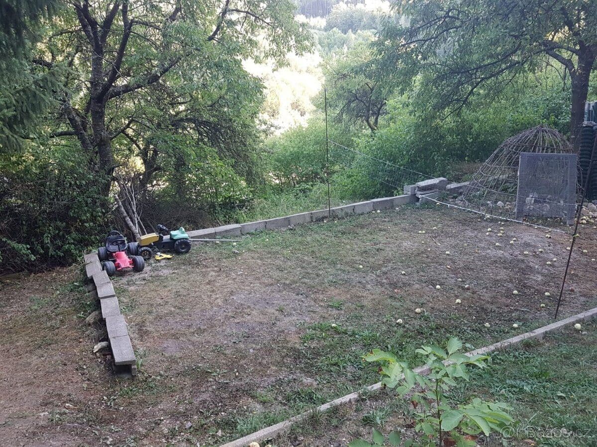Predaj rekreačného objektu 70 m², pozemok 1.378 m², Česká Třebová, Pardubický kraj Predaj rekreačného objektu 70 m², pozemok 1.378 m², Česká Třebová, Pardubický kraj