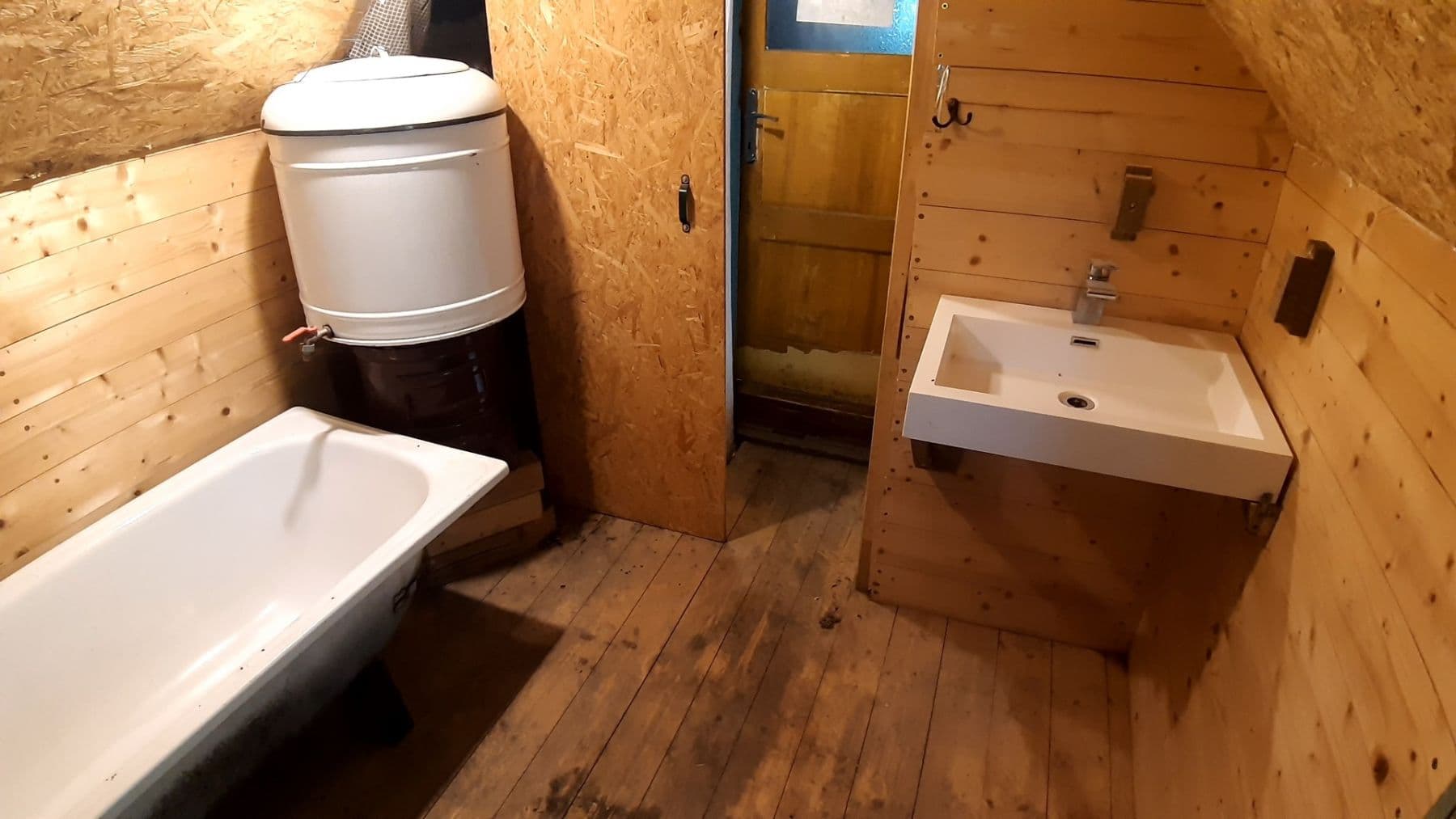 Predaj rekreačného objektu 70 m², pozemok 1.378 m², Česká Třebová, Pardubický kraj Predaj rekreačného objektu 70 m², pozemok 1.378 m², Česká Třebová, Pardubický kraj