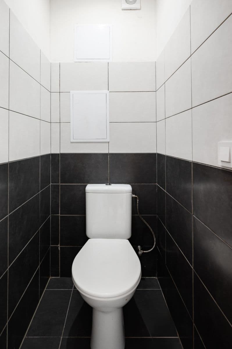 Predaj bytu 3-izbový 75 m², Doupovská, Praha, Praha Predaj bytu 3-izbový 75 m², Doupovská, Praha, Praha