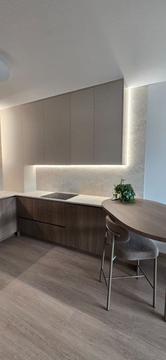 Prenájom bytu 2-izbový 52 m², Česká, Prešov, Prešovský kraj Prenájom bytu 2-izbový 52 m², Česká, Prešov, Prešovský kraj