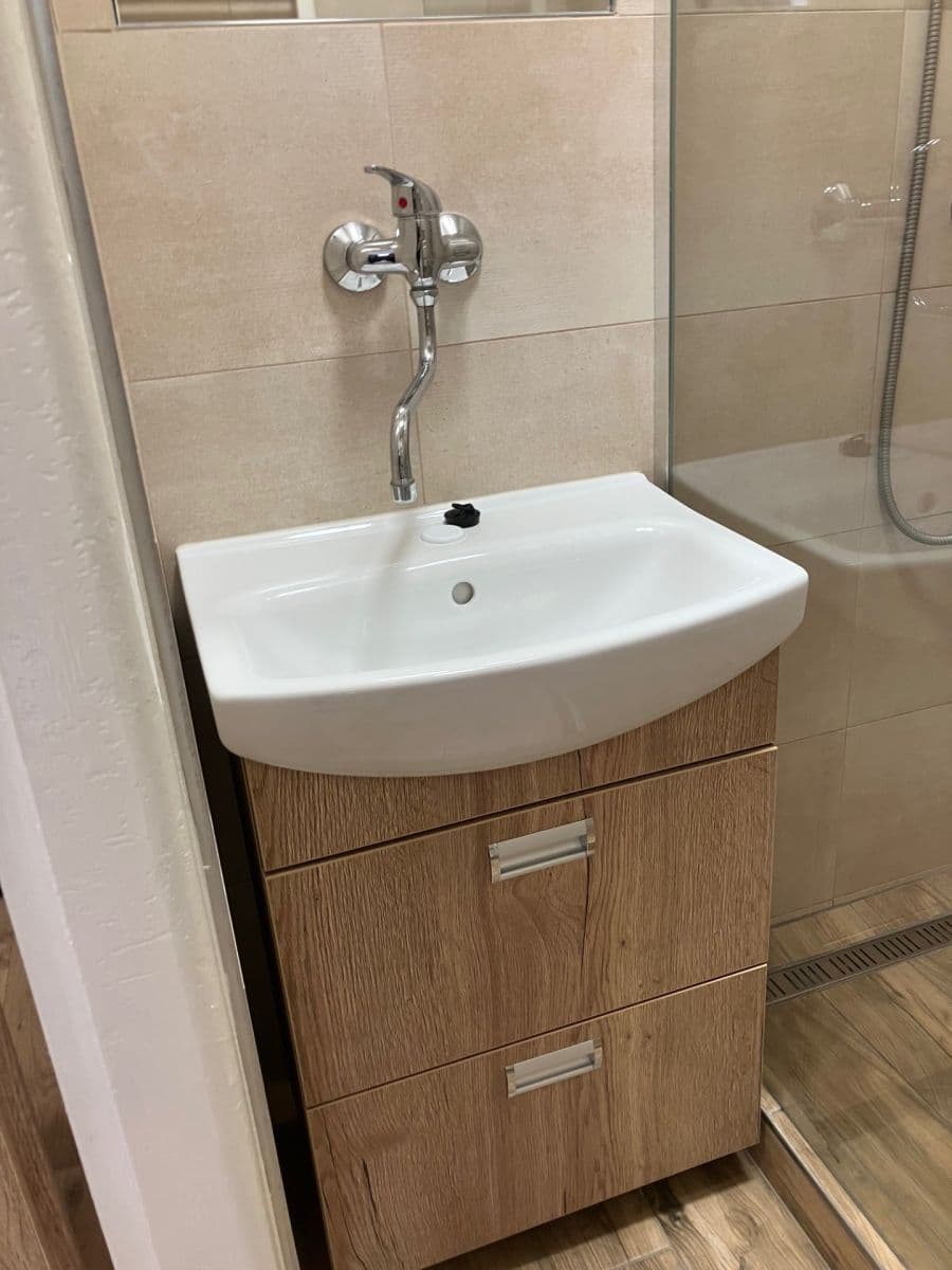 Prenájom bytu 1-izbový 37 m², Křižíkova, Olomouc, Olomoucký kraj Prenájom bytu 1-izbový 37 m², Křižíkova, Olomouc, Olomoucký kraj