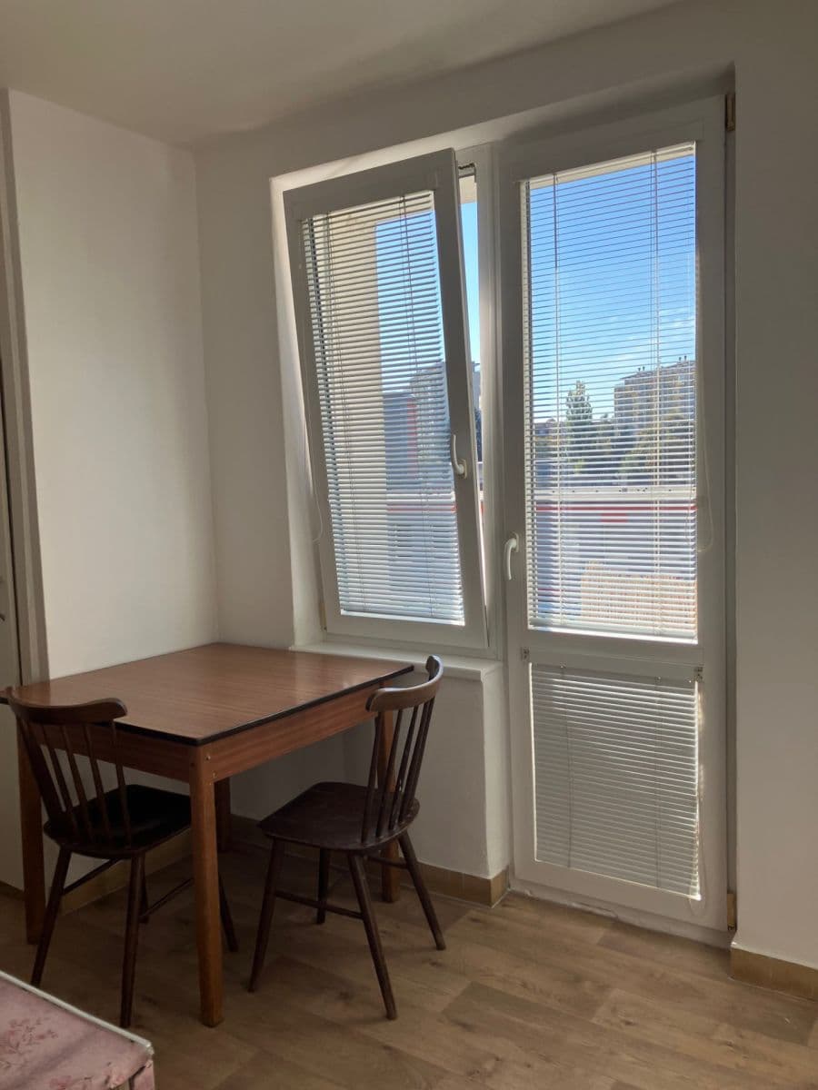 Prenájom bytu 1-izbový 37 m², Křižíkova, Olomouc, Olomoucký kraj Prenájom bytu 1-izbový 37 m², Křižíkova, Olomouc, Olomoucký kraj