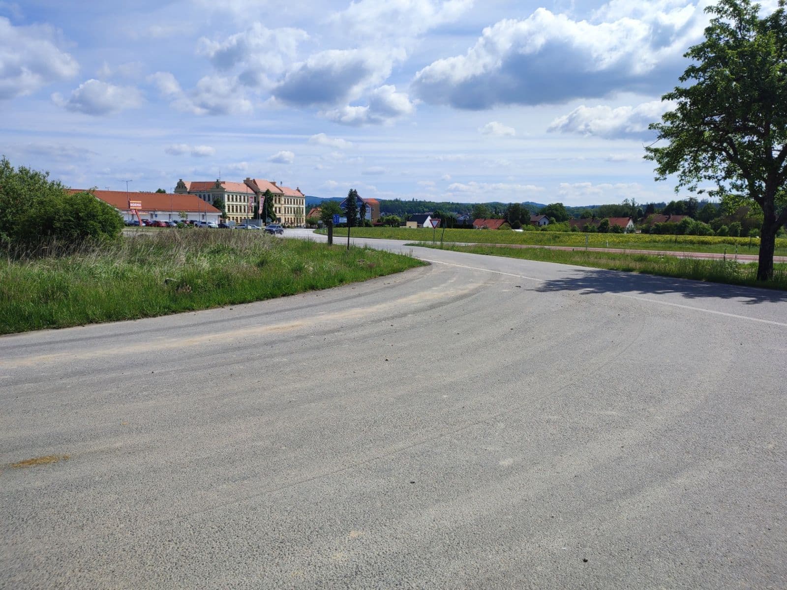 Predaj pozemku 9.000 m², Protivín, Jihočeský kraj Predaj pozemku 9.000 m², Protivín, Jihočeský kraj