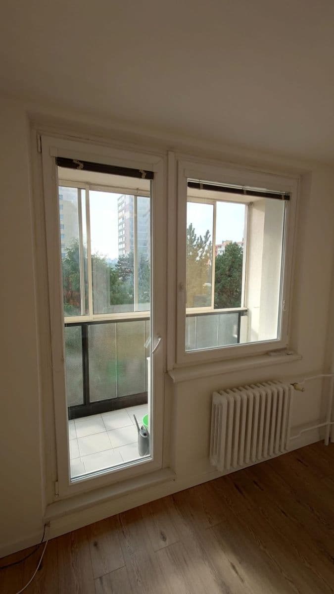 Prenájom bytu 1-izbový 33 m², Chlebovická, Praha, Praha Prenájom bytu 1-izbový 33 m², Chlebovická, Praha, Praha