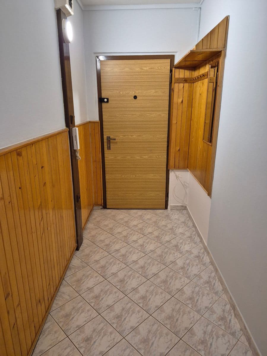 Prenájom bytu 2-izbový 46 m², Zvoncovitá, Praha, Praha Prenájom bytu 2-izbový 46 m², Zvoncovitá, Praha, Praha