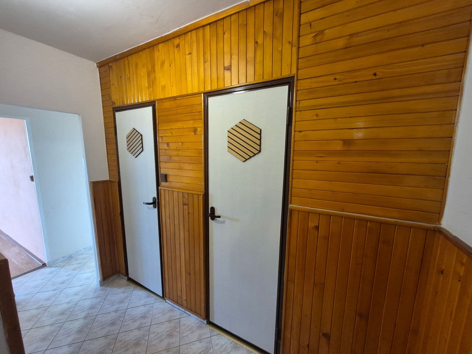 Prenájom bytu 2-izbový 46 m², Zvoncovitá, Praha, Praha Prenájom bytu 2-izbový 46 m², Zvoncovitá, Praha, Praha