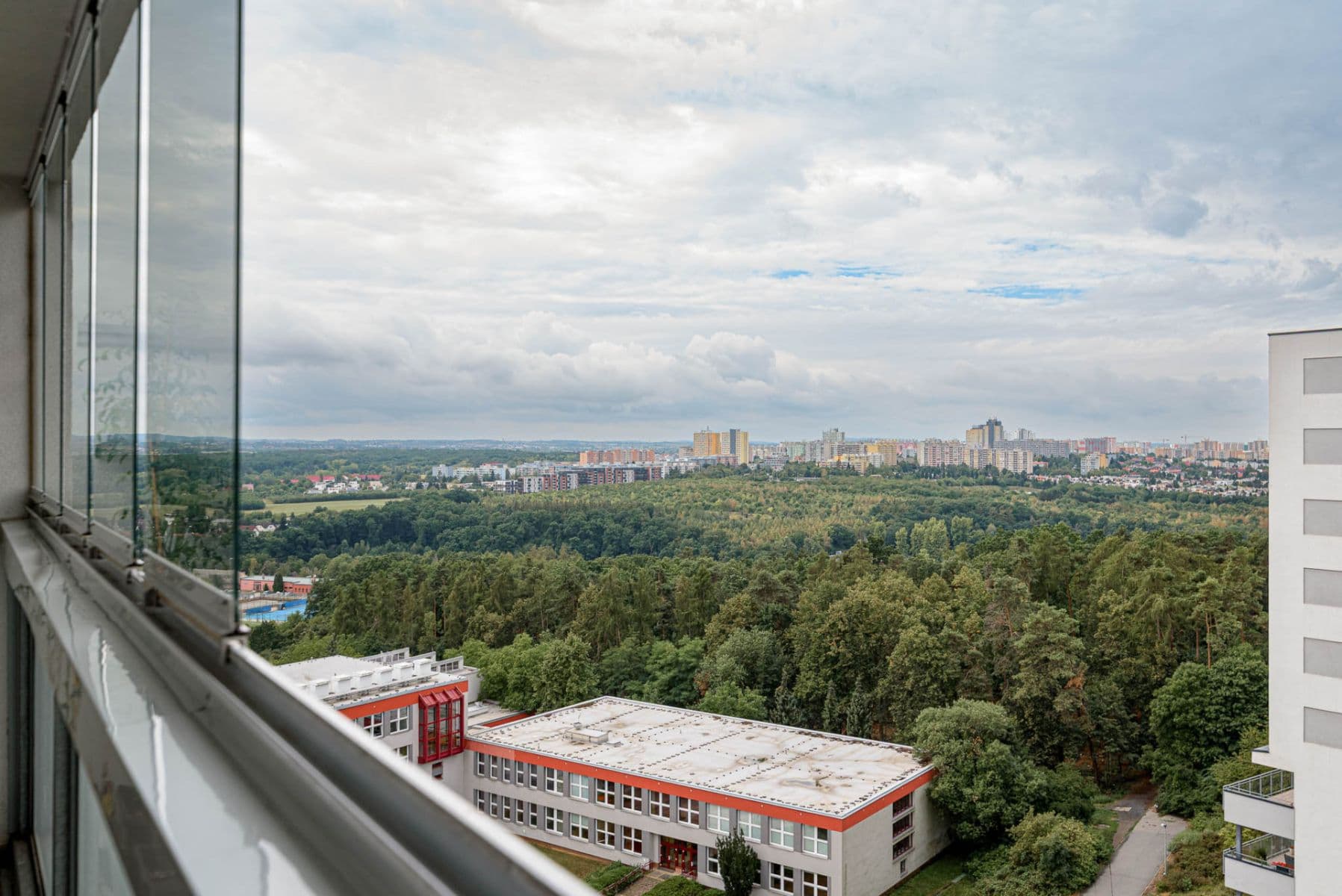 Predaj bytu 3-izbový 70 m², Nad přehradou, Praha, Praha Predaj bytu 3-izbový 70 m², Nad přehradou, Praha, Praha