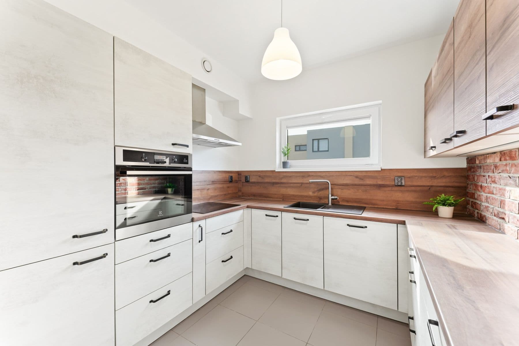 Predaj domu 120 m², pozemok 474 m², K Vlkánici, Bašť, Středočeský kraj Predaj domu 120 m², pozemok 474 m², K Vlkánici, Bašť, Středočeský kraj