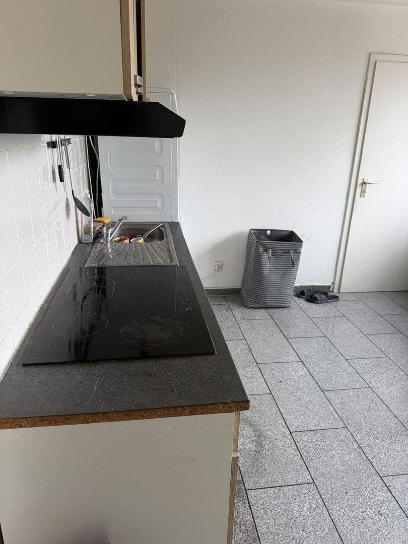 Prenájom bytu 18 m², Allee 40, Heilbronn, Bádensko-Wurttembersko Prenájom bytu 18 m², Allee 40, Heilbronn, Bádensko-Wurttembersko