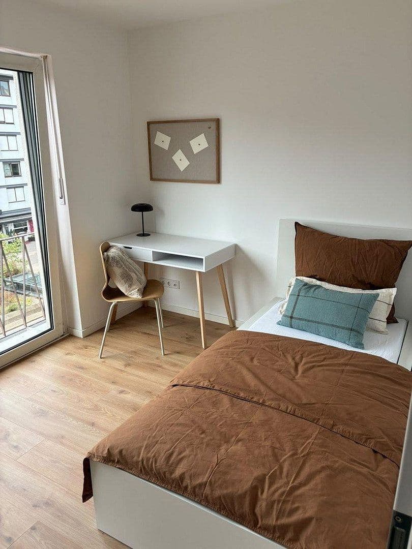 Prenájom bytu 85 m², Fürtherstr. 44, Nürnberg, Bavorsko Prenájom bytu 85 m², Fürtherstr. 44, Nürnberg, Bavorsko