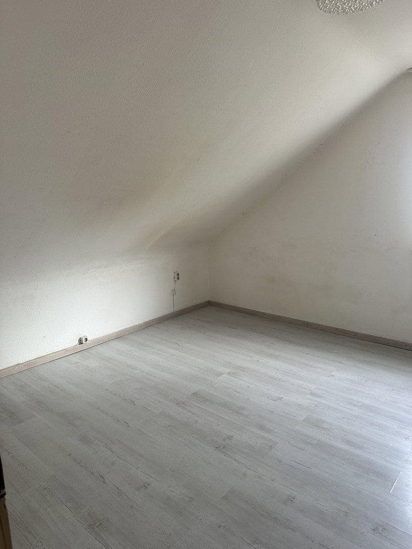 Prenájom bytu 15 m², Gartenstrasse 92, Heilbronn, Bádensko-Wurttembersko Prenájom bytu 15 m², Gartenstrasse 92, Heilbronn, Bádensko-Wurttembersko