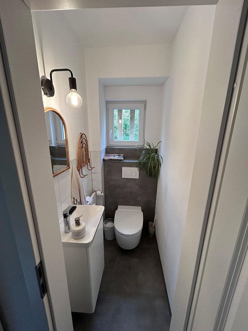 Predaj bytu 4-izbový 96 m², Stuttgart, Bádensko-Wurttembersko Predaj bytu 4-izbový 96 m², Stuttgart, Bádensko-Wurttembersko