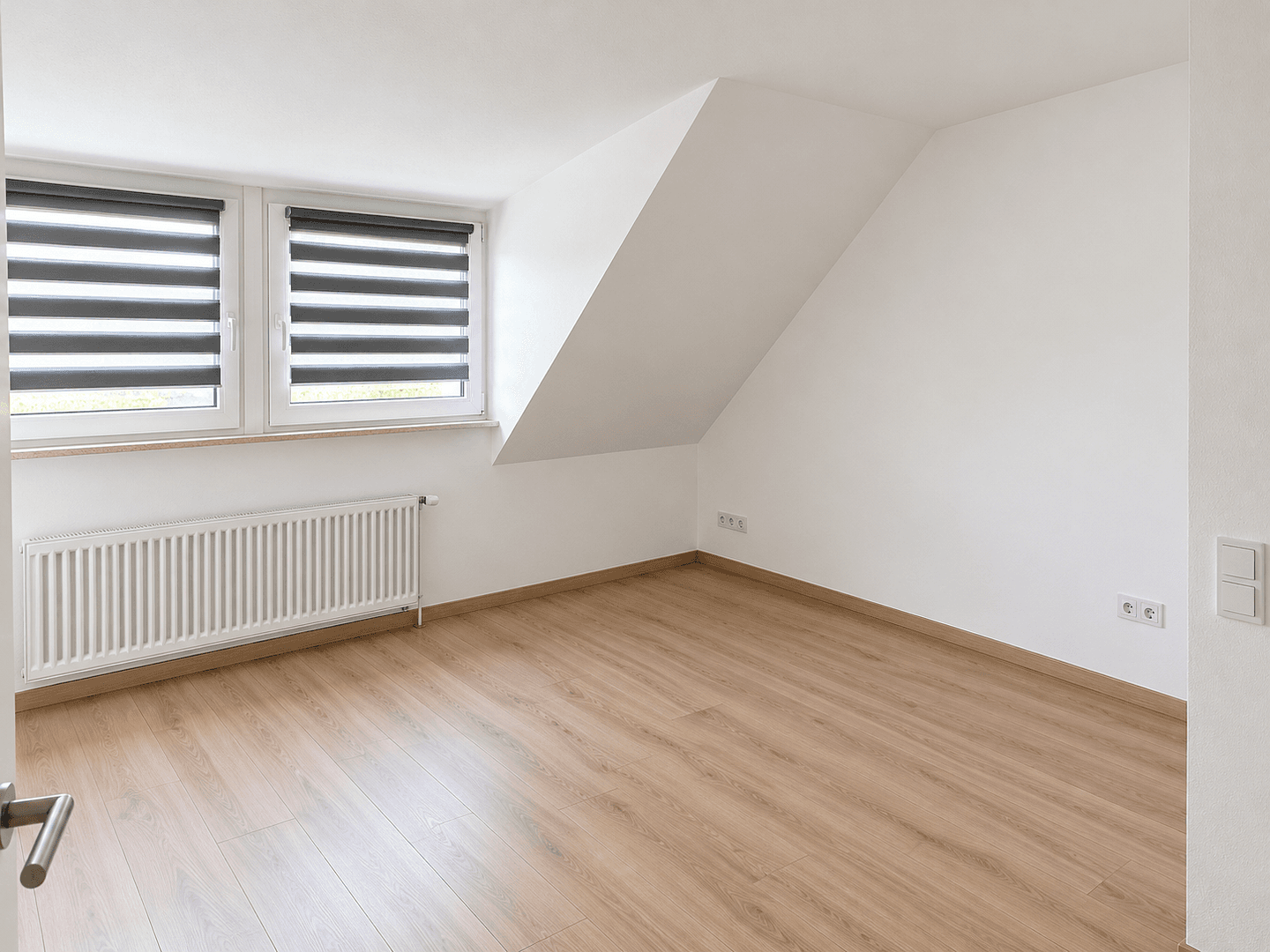 Prenájom bytu 5-izbový 115 m², Mönchengladbach, Severné Porýnie - Westfálsko Prenájom bytu 5-izbový 115 m², Mönchengladbach, Severné Porýnie - Westfálsko