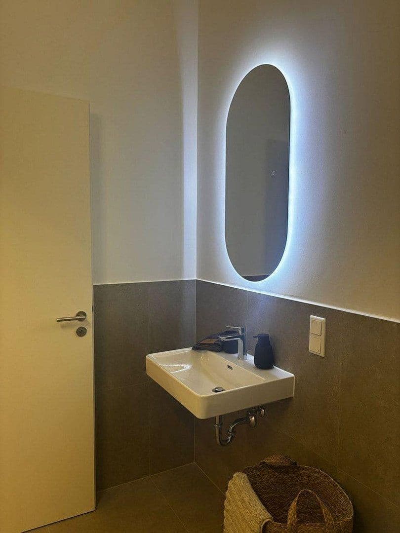Prenájom bytu 83 m², Fürther Strasse 42a, Nürnberg, Bavorsko Prenájom bytu 83 m², Fürther Strasse 42a, Nürnberg, Bavorsko