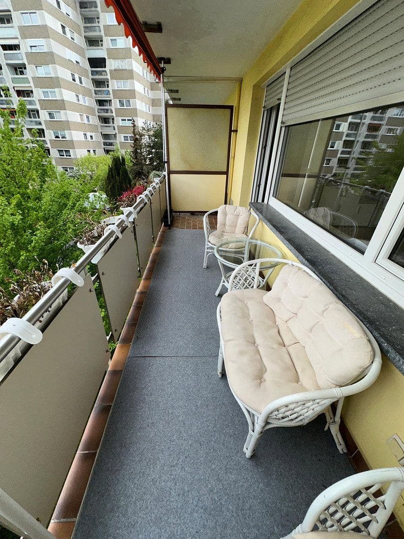 Prenájom bytu 2-izbový 60 m², Offenbach, Hesensko Prenájom bytu 2-izbový 60 m², Offenbach, Hesensko
