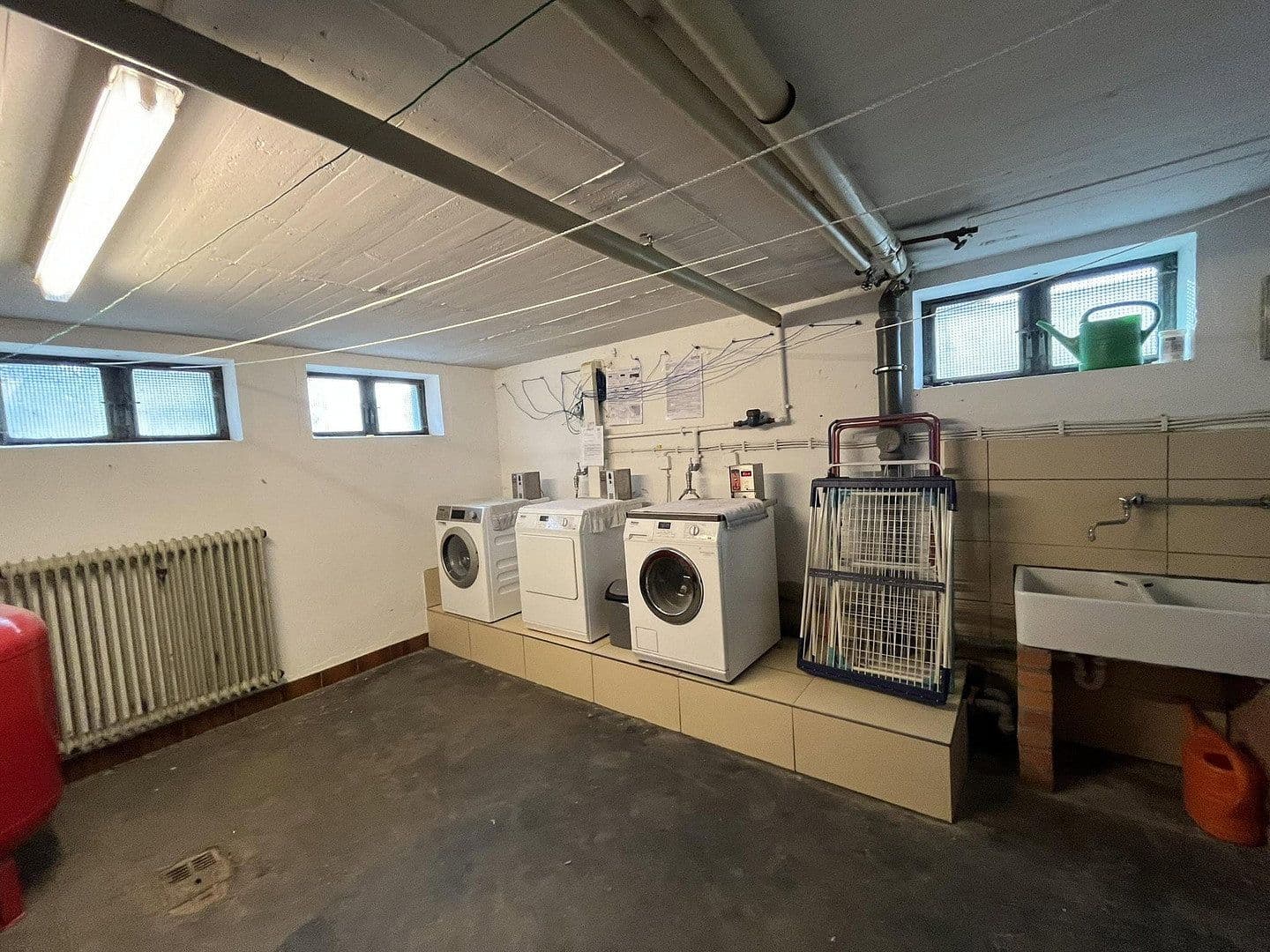 Prenájom bytu 2-izbový 60 m², Offenbach, Hesensko Prenájom bytu 2-izbový 60 m², Offenbach, Hesensko