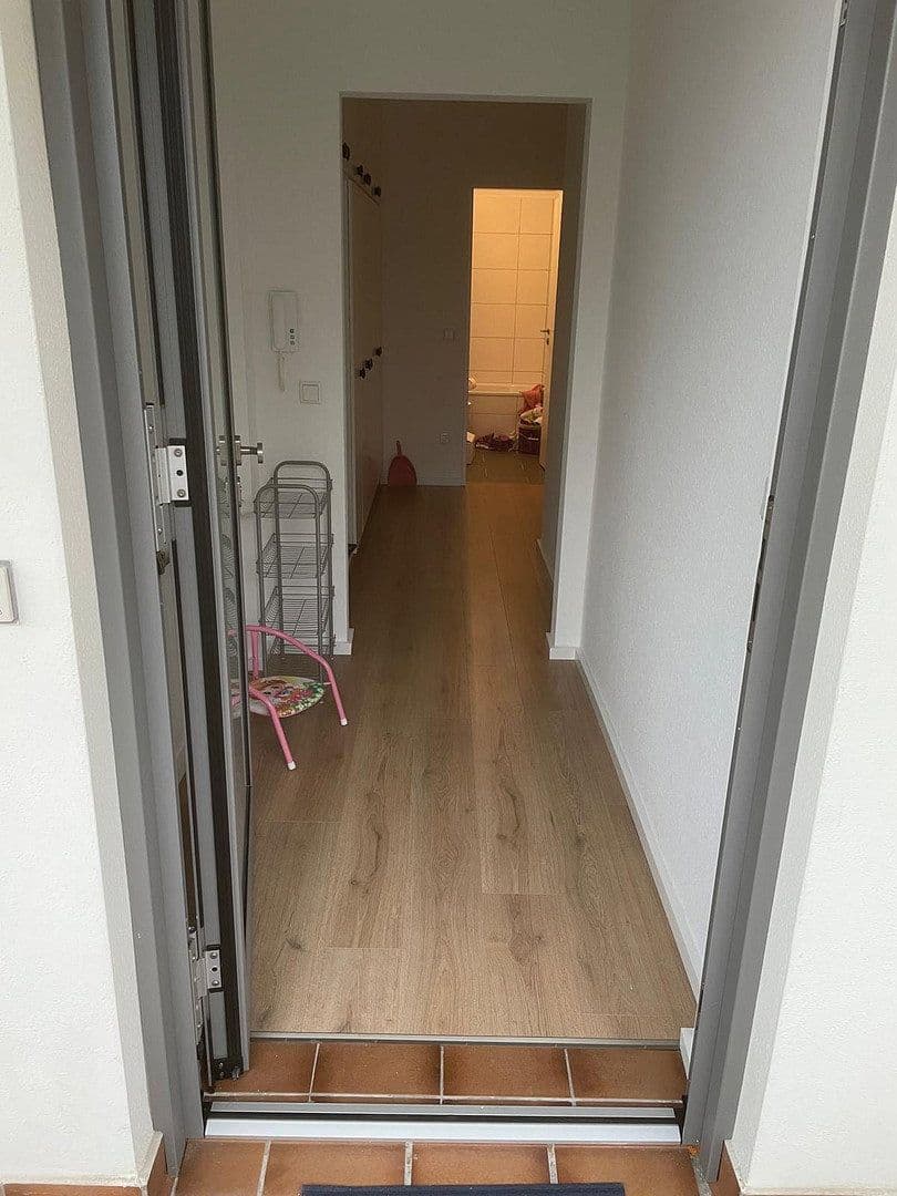 Prenájom bytu 2-izbový 60 m², Offenbach, Hesensko Prenájom bytu 2-izbový 60 m², Offenbach, Hesensko