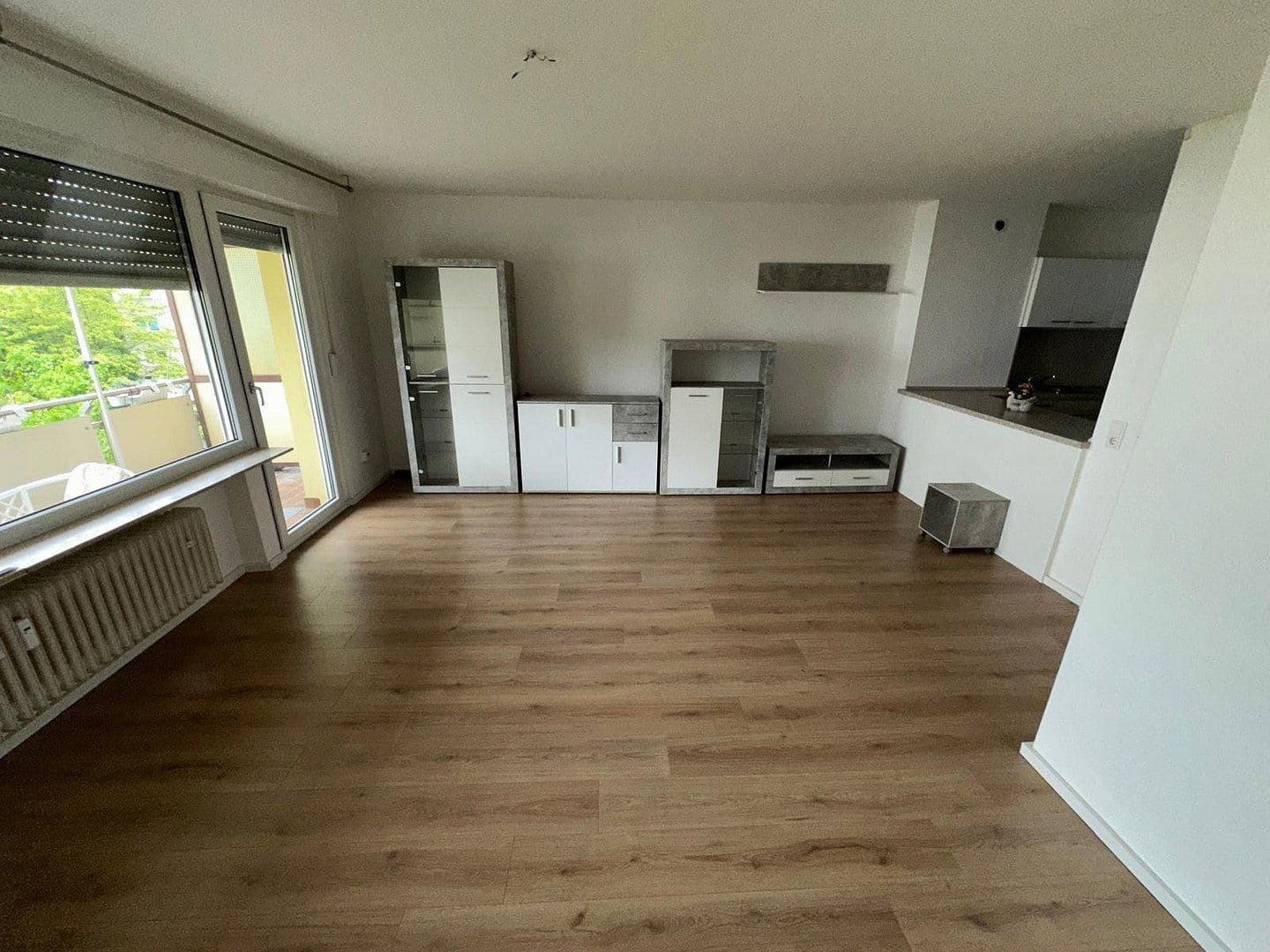 Prenájom bytu 2-izbový 60 m², Offenbach, Hesensko Prenájom bytu 2-izbový 60 m², Offenbach, Hesensko