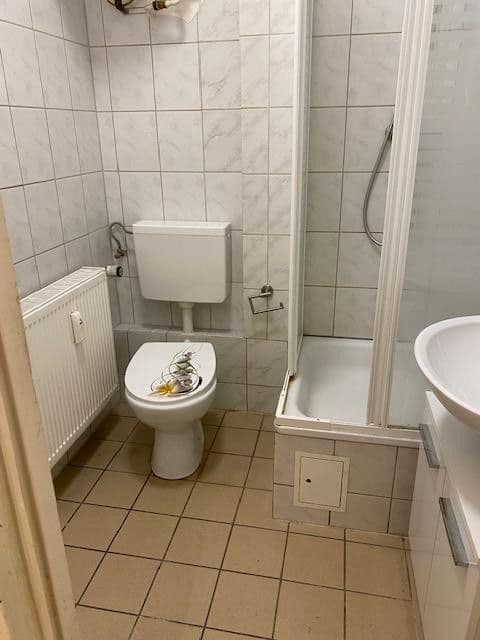 Prenájom bytu 2-izbový 36 m², Unter den Linden 2, Bad Salzungen, Durínsko Prenájom bytu 2-izbový 36 m², Unter den Linden 2, Bad Salzungen, Durínsko