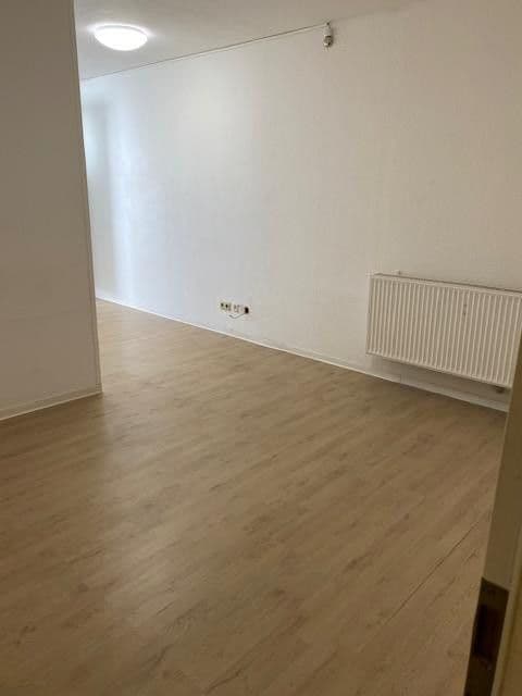 Prenájom bytu 2-izbový 36 m², Unter den Linden 2, Bad Salzungen, Durínsko Prenájom bytu 2-izbový 36 m², Unter den Linden 2, Bad Salzungen, Durínsko