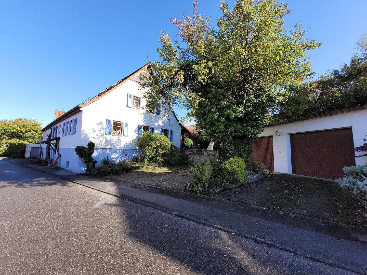 Predaj domu 150 m², pozemok 1.390 m², Kirchstraße 3, Beilstein, Bádensko-Wurttembersko Predaj domu 150 m², pozemok 1.390 m², Kirchstraße 3, Beilstein, Bádensko-Wurttembersko