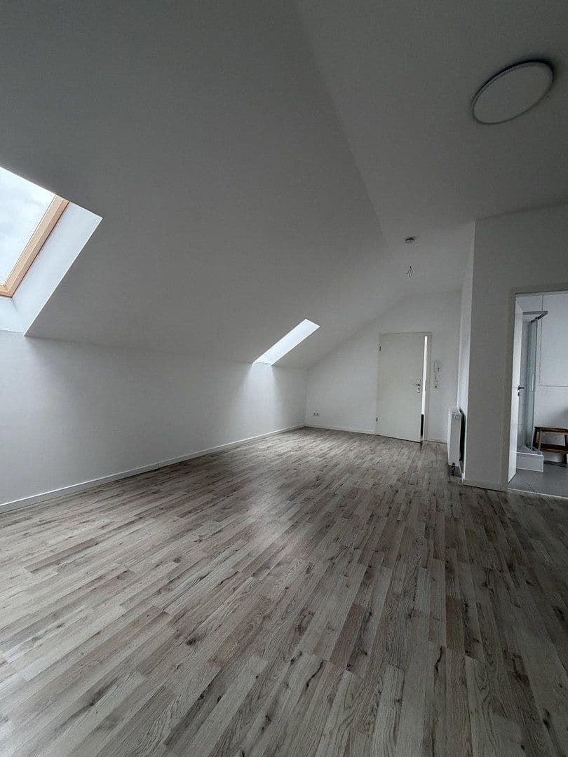 Prenájom bytu 2-izbový 50 m², Niederwaldstraße 9, Sandweier, Baden-Baden, Bádensko-Wurttembersko Prenájom bytu 2-izbový 50 m², Niederwaldstraße 9, Sandweier, Baden-Baden, Bádensko-Wurttembersko