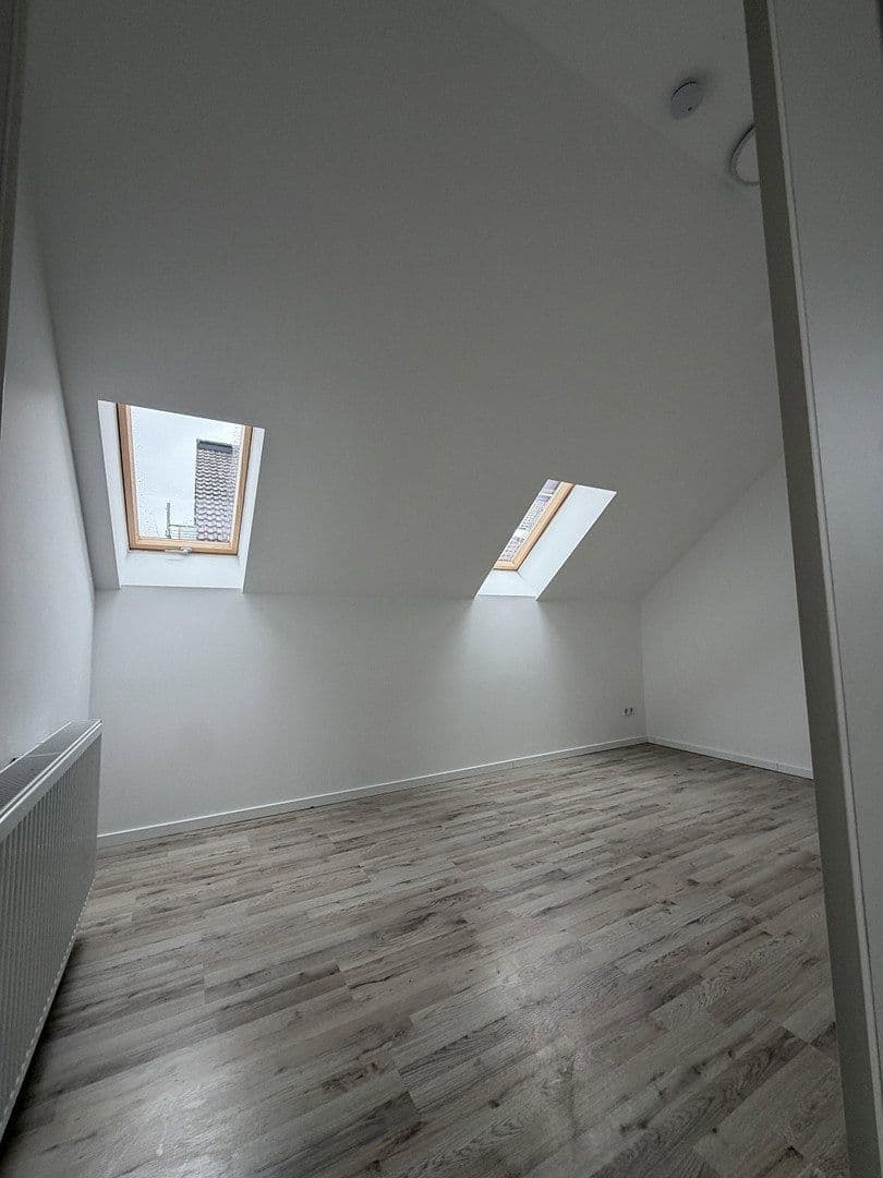 Prenájom bytu 2-izbový 50 m², Niederwaldstraße 9, Sandweier, Baden-Baden, Bádensko-Wurttembersko Prenájom bytu 2-izbový 50 m², Niederwaldstraße 9, Sandweier, Baden-Baden, Bádensko-Wurttembersko