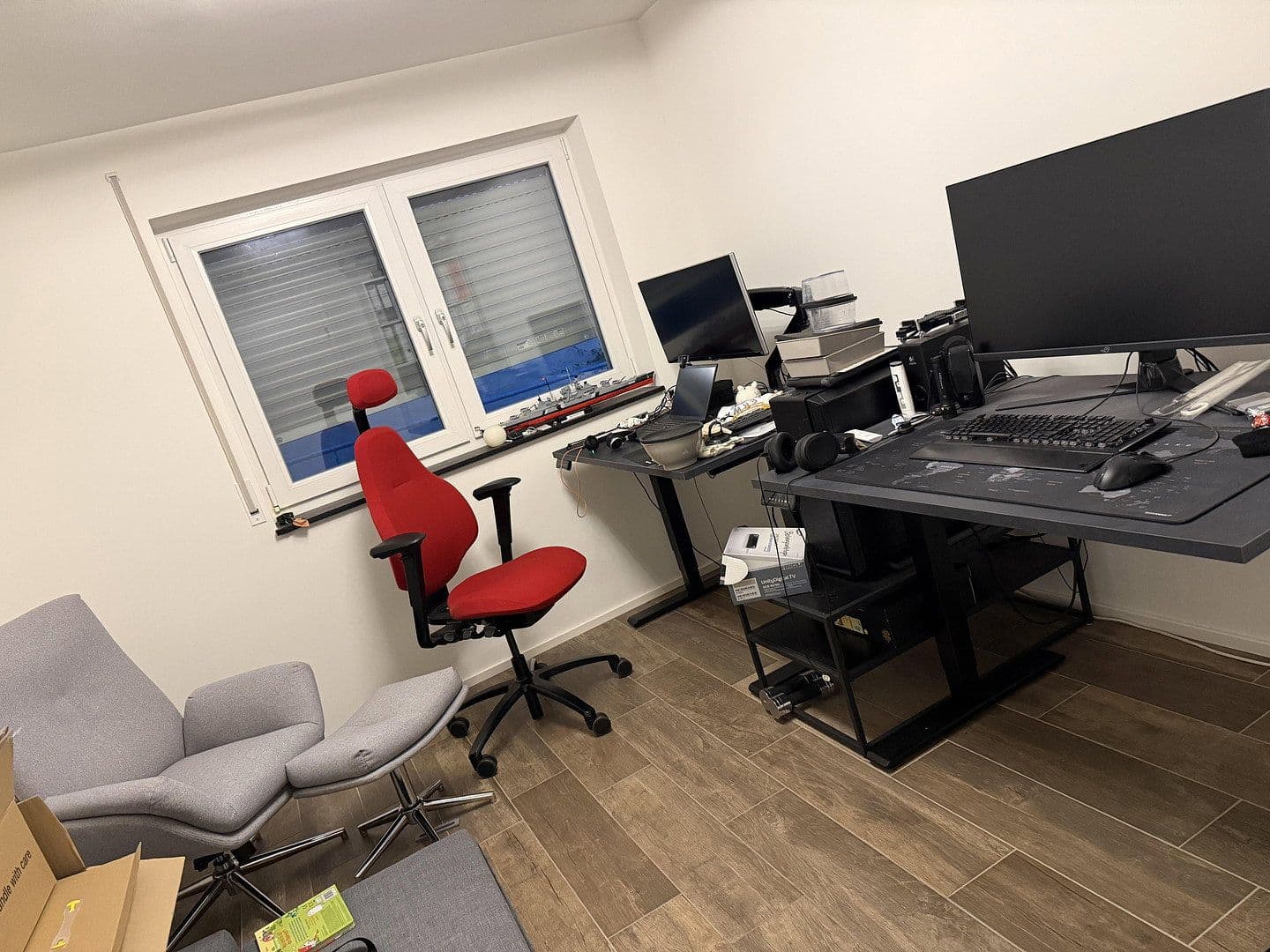 Prenájom bytu 4-izbový 125 m², Pliezhausen, Bádensko-Wurttembersko Prenájom bytu 4-izbový 125 m², Pliezhausen, Bádensko-Wurttembersko