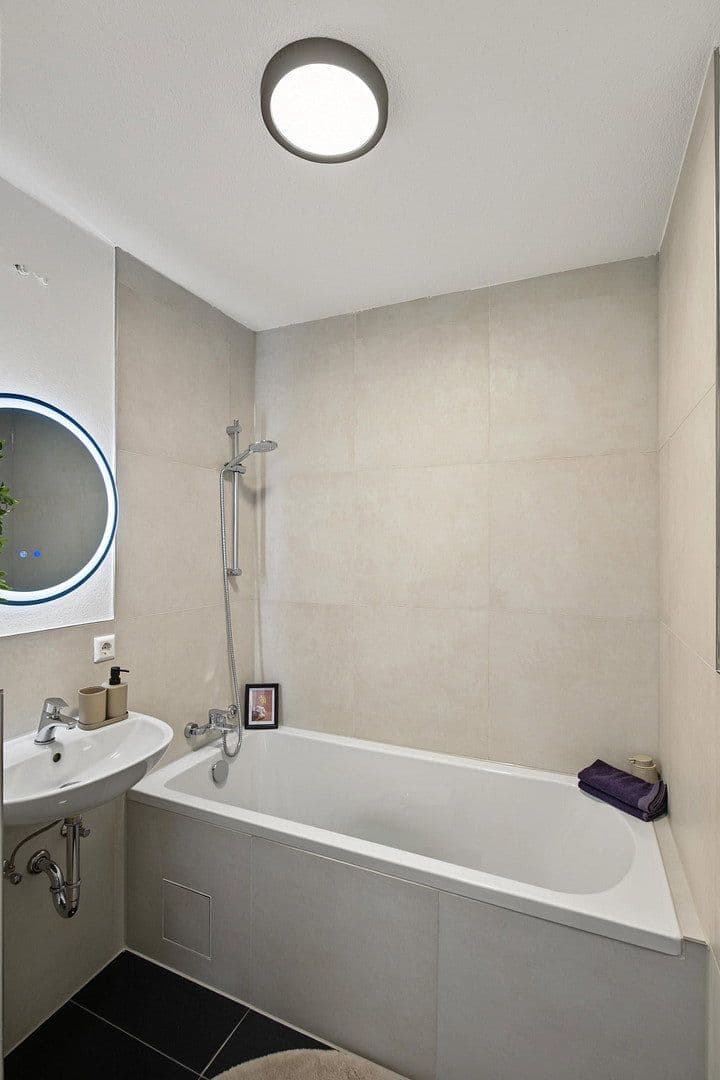 Predaj bytu 3-izbový 67 m², Neu-Ulm, Bavorsko Predaj bytu 3-izbový 67 m², Neu-Ulm, Bavorsko