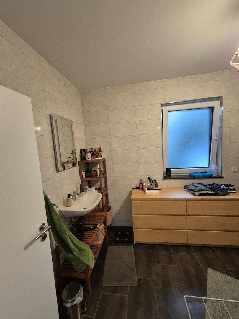 Prenájom bytu 3-izbový 108 m², Bantzerweg 4 A, Gießen, Hesensko Prenájom bytu 3-izbový 108 m², Bantzerweg 4 A, Gießen, Hesensko