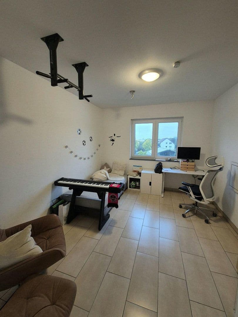 Prenájom bytu 3-izbový 108 m², Bantzerweg 4 A, Gießen, Hesensko Prenájom bytu 3-izbový 108 m², Bantzerweg 4 A, Gießen, Hesensko