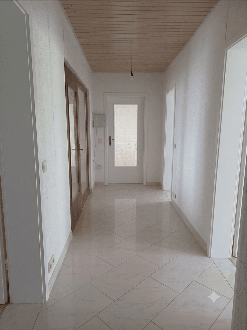 Prenájom bytu 3-izbový 115 m², Baden-Baden - Neuweier, Bádensko-Wurttembersko Prenájom bytu 3-izbový 115 m², Baden-Baden - Neuweier, Bádensko-Wurttembersko