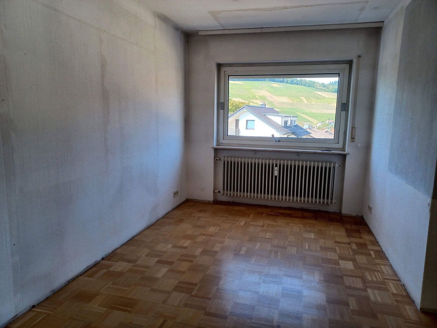 Prenájom bytu 3-izbový 115 m², Baden-Baden - Neuweier, Bádensko-Wurttembersko Prenájom bytu 3-izbový 115 m², Baden-Baden - Neuweier, Bádensko-Wurttembersko