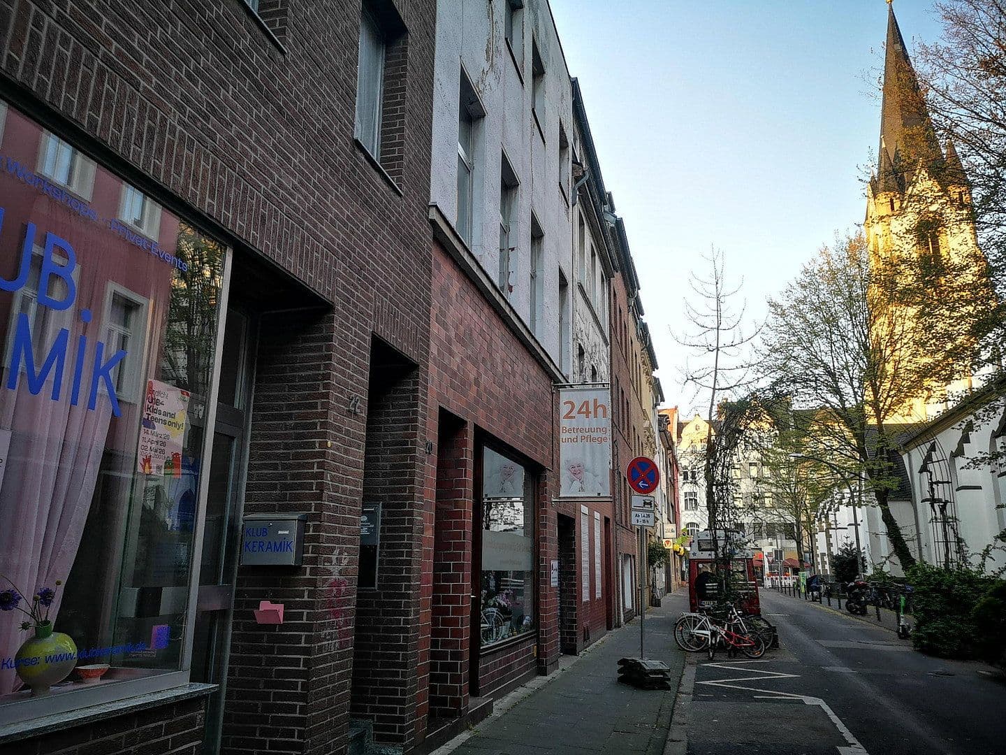 Prenájom nebytového priestoru 178 m², Wahlenstr.22, Köln, Severné Porýnie - Westfálsko Prenájom nebytového priestoru 178 m², Wahlenstr.22, Köln, Severné Porýnie - Westfálsko
