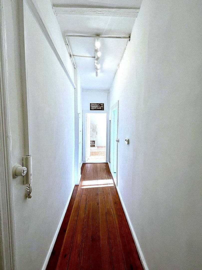 Predaj bytu 2-izbový 45 m², Schillerpromenade 32, Berlin, Berlín Predaj bytu 2-izbový 45 m², Schillerpromenade 32, Berlin, Berlín