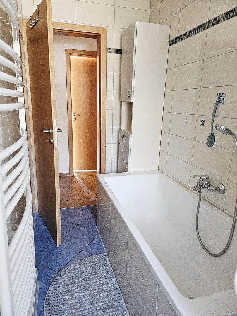 Predaj domu 328 m², pozemok 1.314 m², Grimma, Sasko Predaj domu 328 m², pozemok 1.314 m², Grimma, Sasko