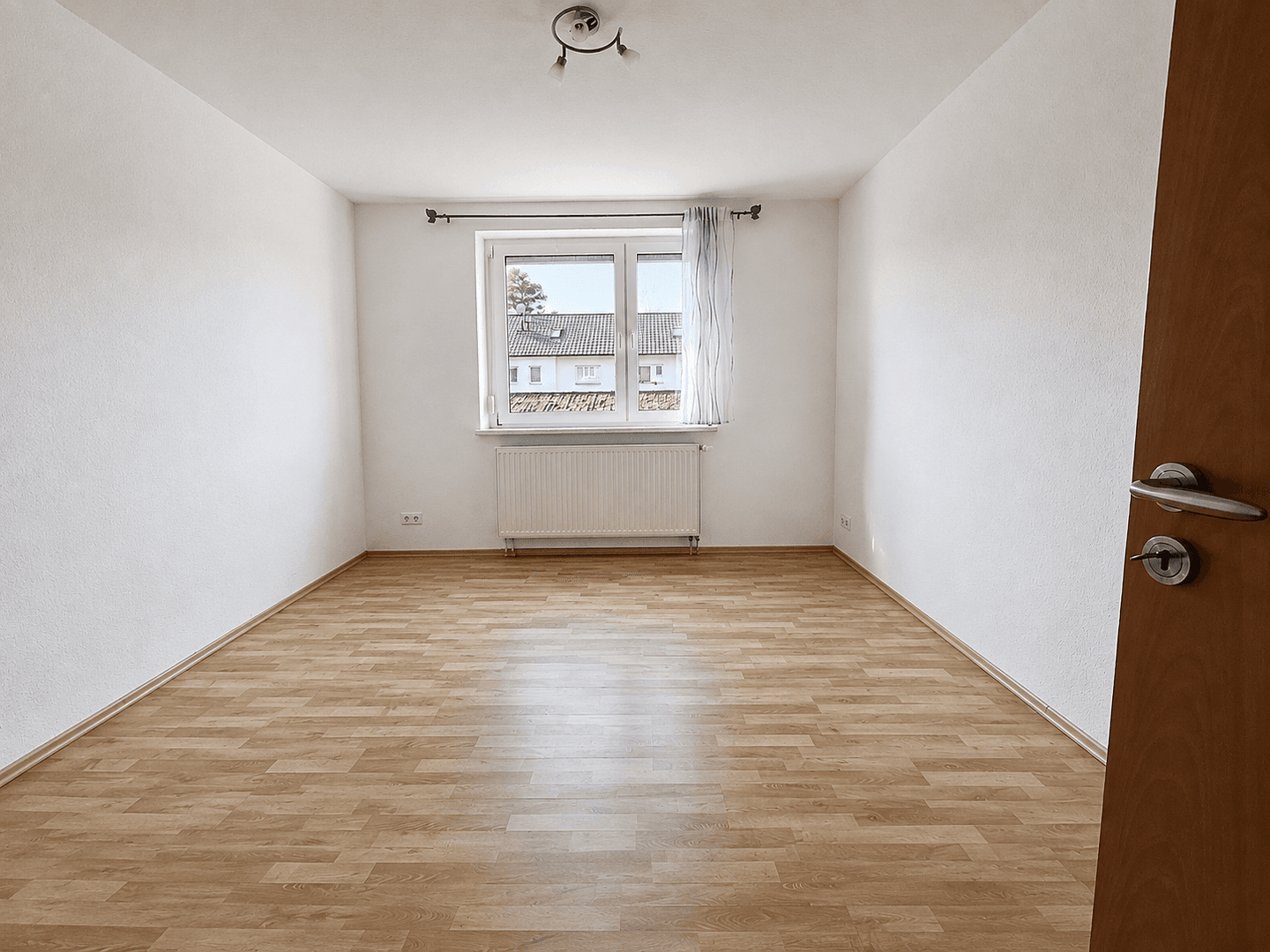 Predaj domu 328 m², pozemok 1.314 m², Grimma, Sasko Predaj domu 328 m², pozemok 1.314 m², Grimma, Sasko