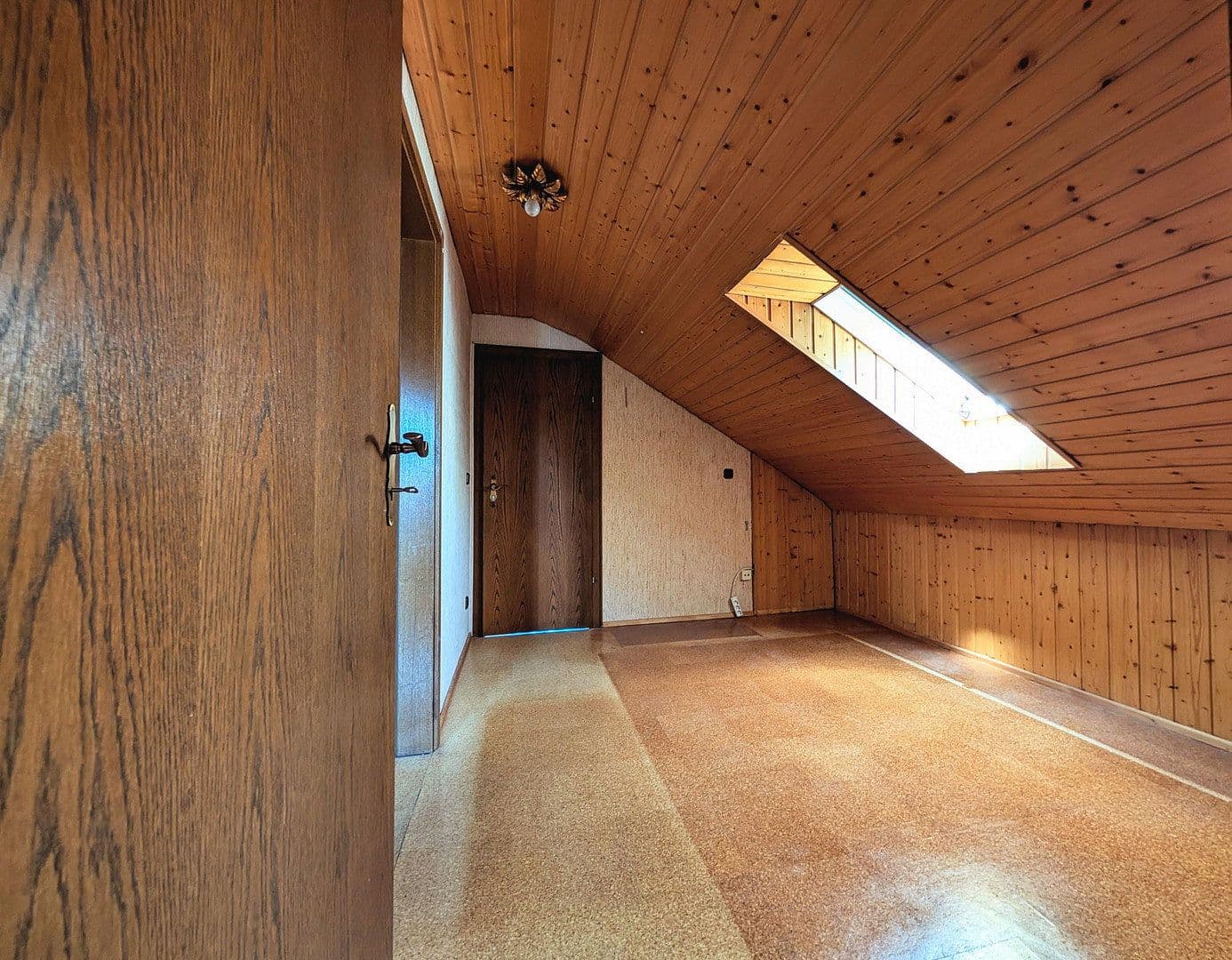 Predaj domu 162 m², pozemok 360 m², Goldbach, Bavorsko Predaj domu 162 m², pozemok 360 m², Goldbach, Bavorsko