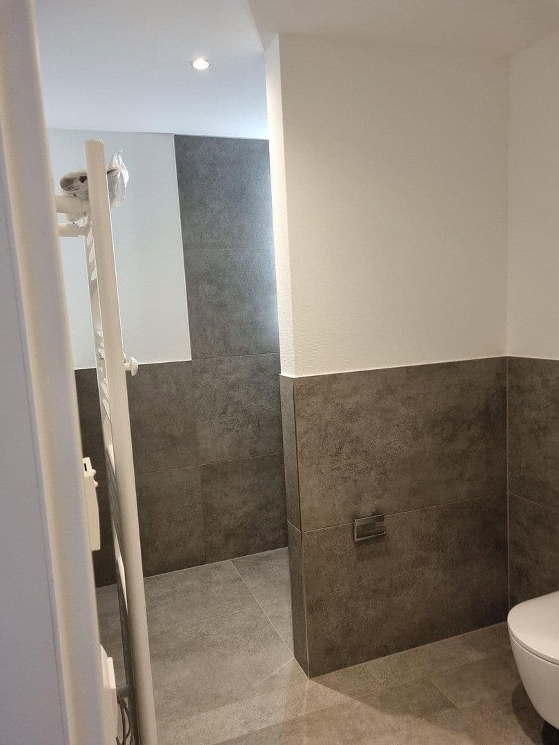 Prenájom bytu 2-izbový 76 m², Bergstr.9, Laufenburg (Baden), Bádensko-Wurttembersko Prenájom bytu 2-izbový 76 m², Bergstr.9, Laufenburg (Baden), Bádensko-Wurttembersko