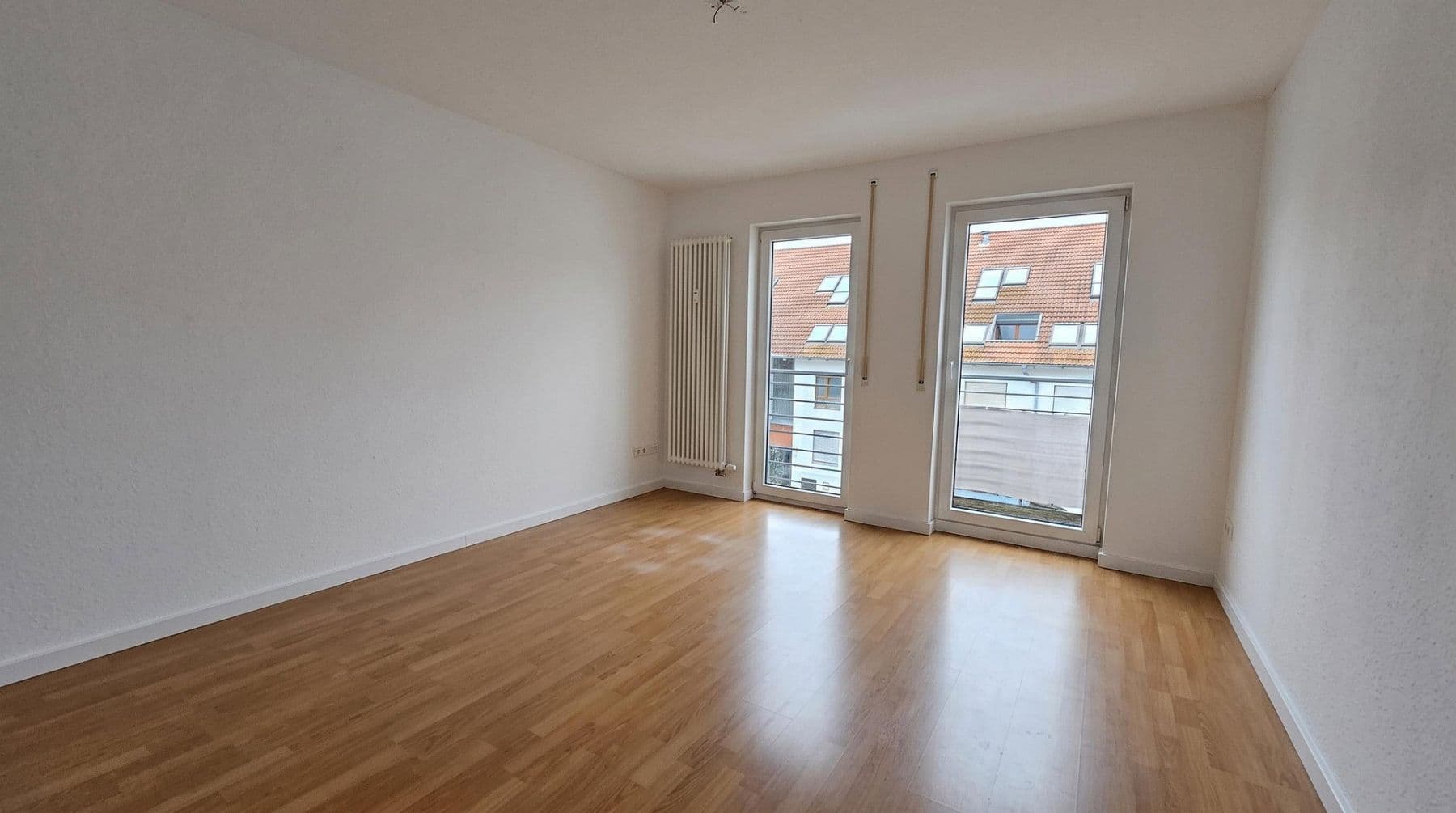 Prenájom bytu 3-izbový 82 m², Leipzig-Os, Sasko Prenájom bytu 3-izbový 82 m², Leipzig-Os, Sasko