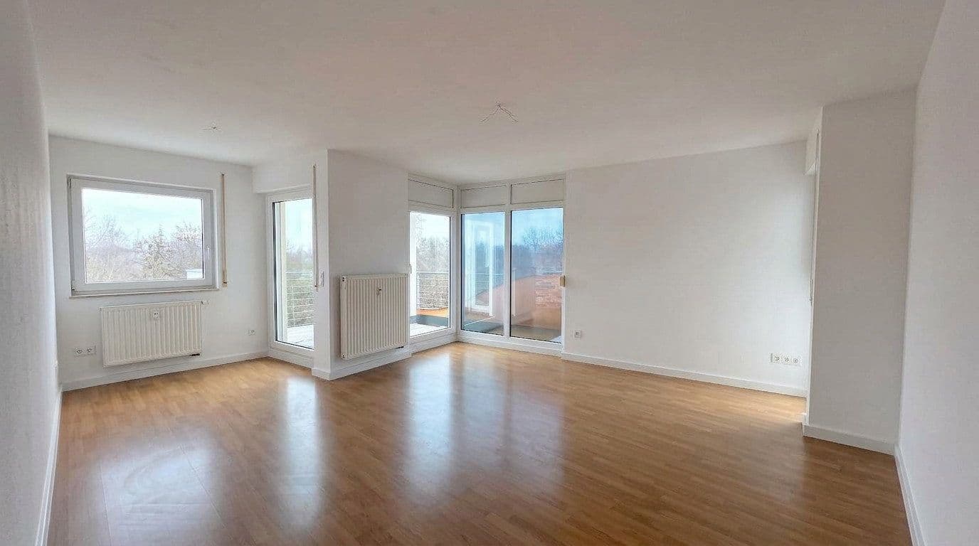 Prenájom bytu 3-izbový 82 m², Leipzig-Os, Sasko Prenájom bytu 3-izbový 82 m², Leipzig-Os, Sasko