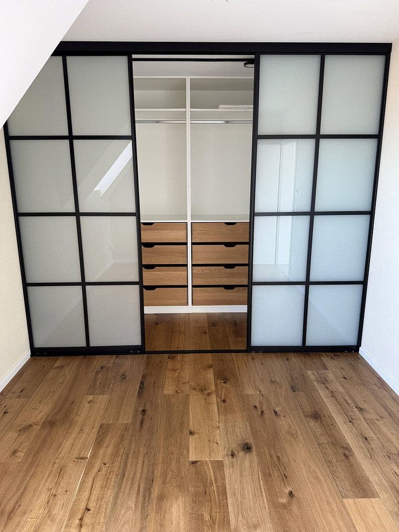 Predaj bytu 4-izbový 110 m², Lauffen am Neckar, Bádensko-Wurttembersko Predaj bytu 4-izbový 110 m², Lauffen am Neckar, Bádensko-Wurttembersko