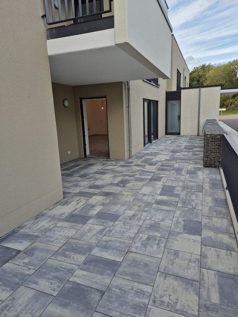 Prenájom bytu 3-izbový 120 m², Schloßstr. 2G, Wadern, Sársko Prenájom bytu 3-izbový 120 m², Schloßstr. 2G, Wadern, Sársko