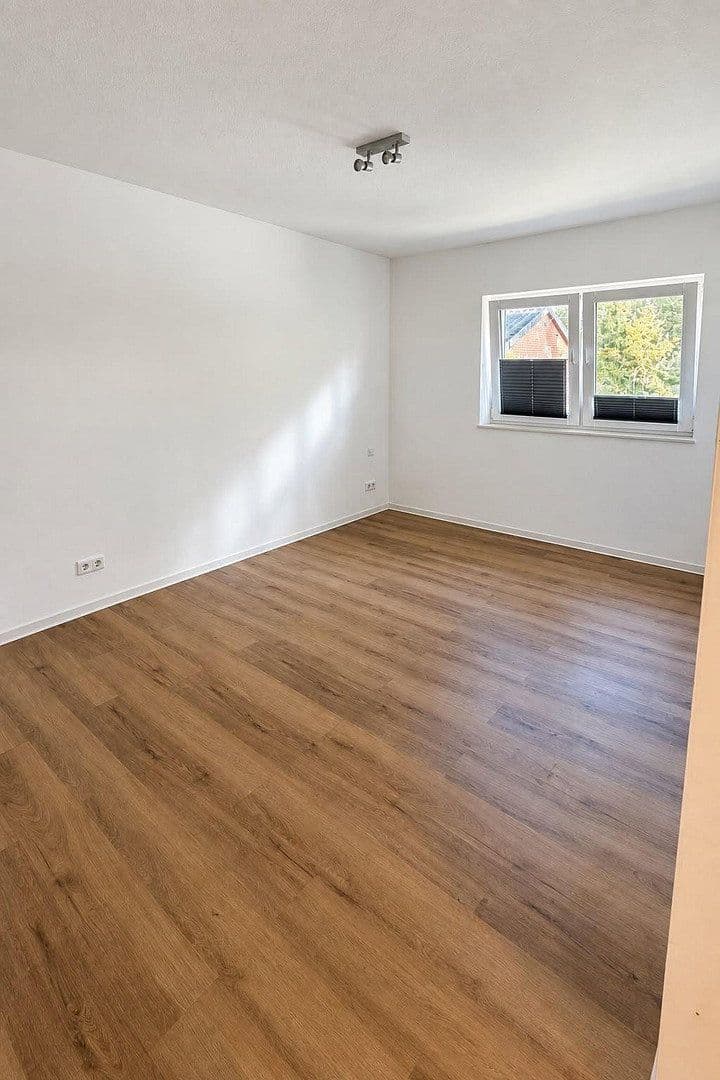 Prenájom bytu 3-izbový 85 m², Benjesweg 6, Drakenburg, Dolné Sasko Prenájom bytu 3-izbový 85 m², Benjesweg 6, Drakenburg, Dolné Sasko