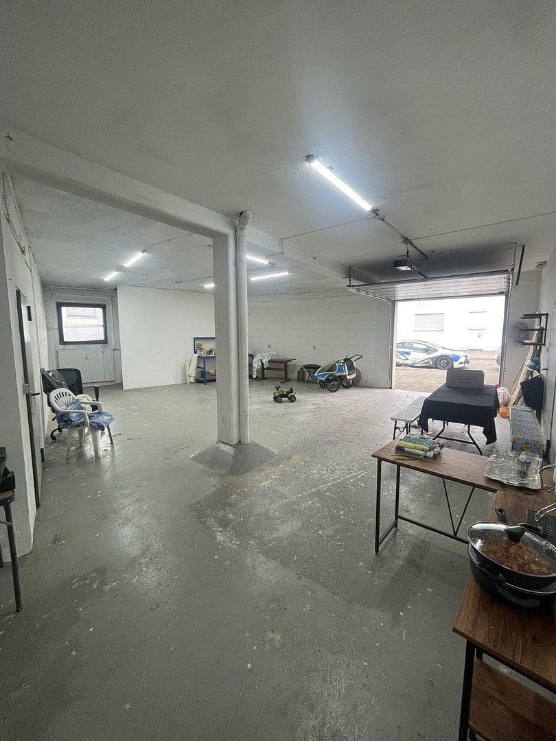 Prenájom nebytového priestoru 30 m², Schwäbisch Gmünd, Bádensko-Wurttembersko Prenájom nebytového priestoru 30 m², Schwäbisch Gmünd, Bádensko-Wurttembersko