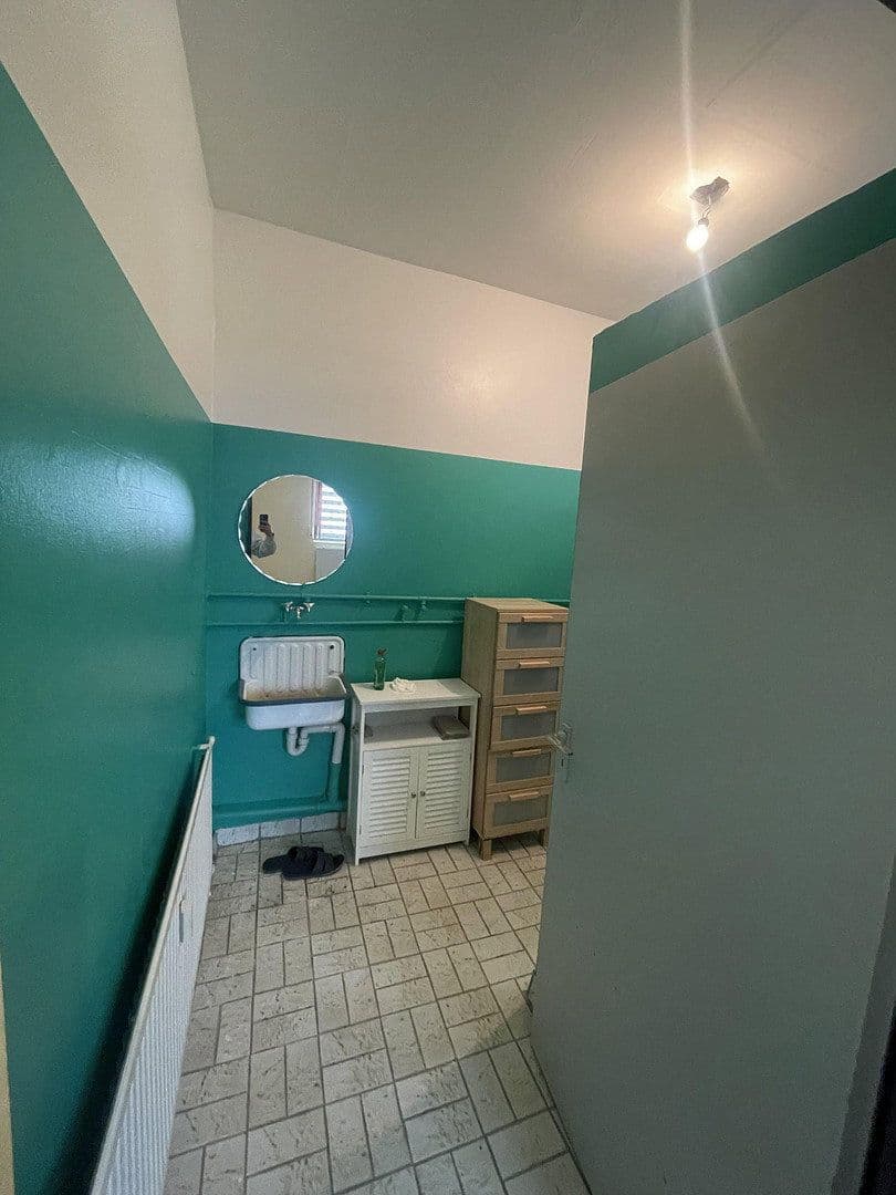 Prenájom nebytového priestoru 30 m², Schwäbisch Gmünd, Bádensko-Wurttembersko Prenájom nebytového priestoru 30 m², Schwäbisch Gmünd, Bádensko-Wurttembersko