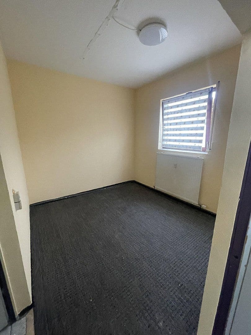 Prenájom nebytového priestoru 30 m², Schwäbisch Gmünd, Bádensko-Wurttembersko Prenájom nebytového priestoru 30 m², Schwäbisch Gmünd, Bádensko-Wurttembersko