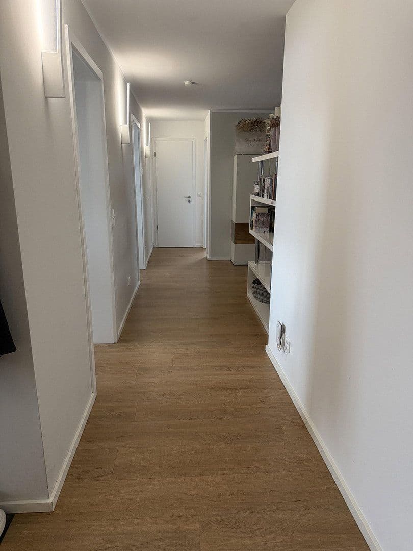 Predaj bytu 3-izbový 98 m², Duisburg, Severné Porýnie - Westfálsko Predaj bytu 3-izbový 98 m², Duisburg, Severné Porýnie - Westfálsko