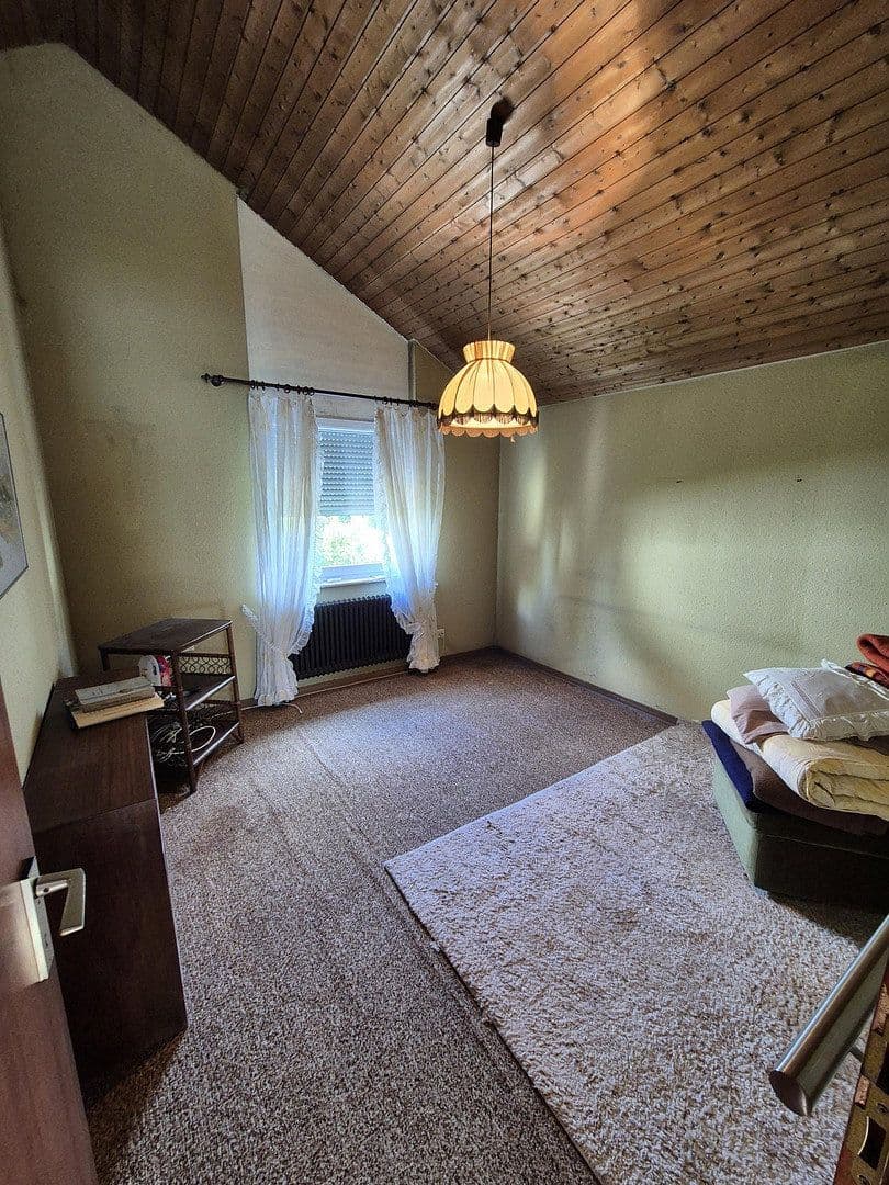 Predaj domu 119 m², pozemok 221 m², Reutlinger Straße 15, Tamm, Bádensko-Wurttembersko Predaj domu 119 m², pozemok 221 m², Reutlinger Straße 15, Tamm, Bádensko-Wurttembersko